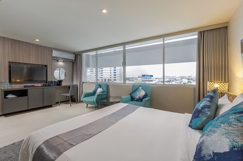 Pearl Hotel Phuket