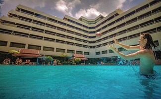 2 outdoor pools, pool umbrellas