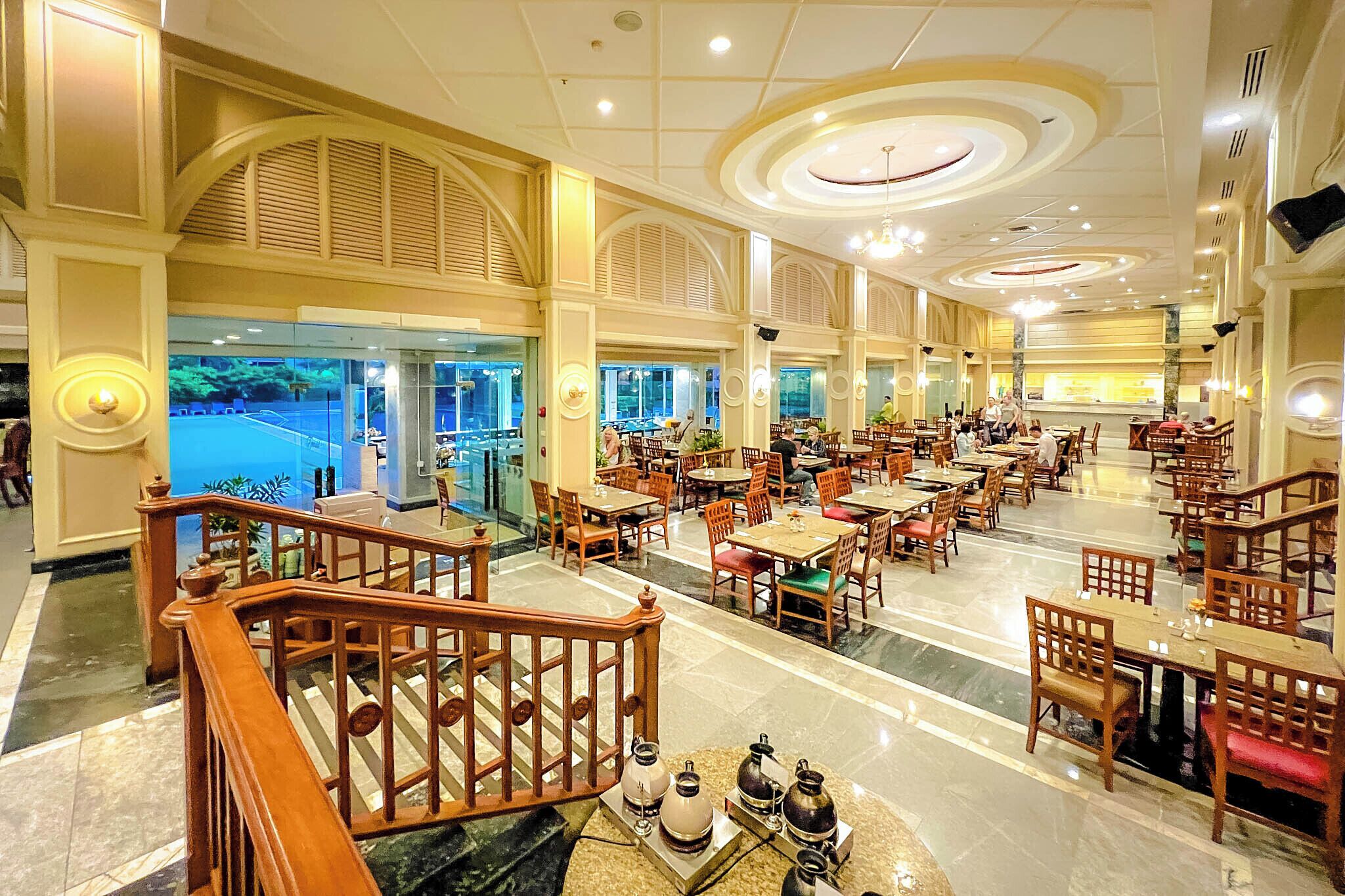Daily buffet breakfast (THB 470 per person)