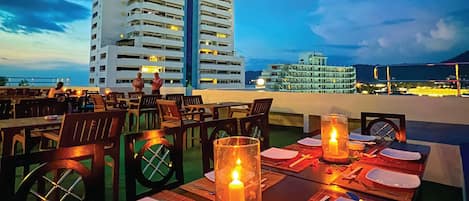 4 ravintolaa, joissa tarjoillaan aamiainen; itäeurooppalainen keittiö