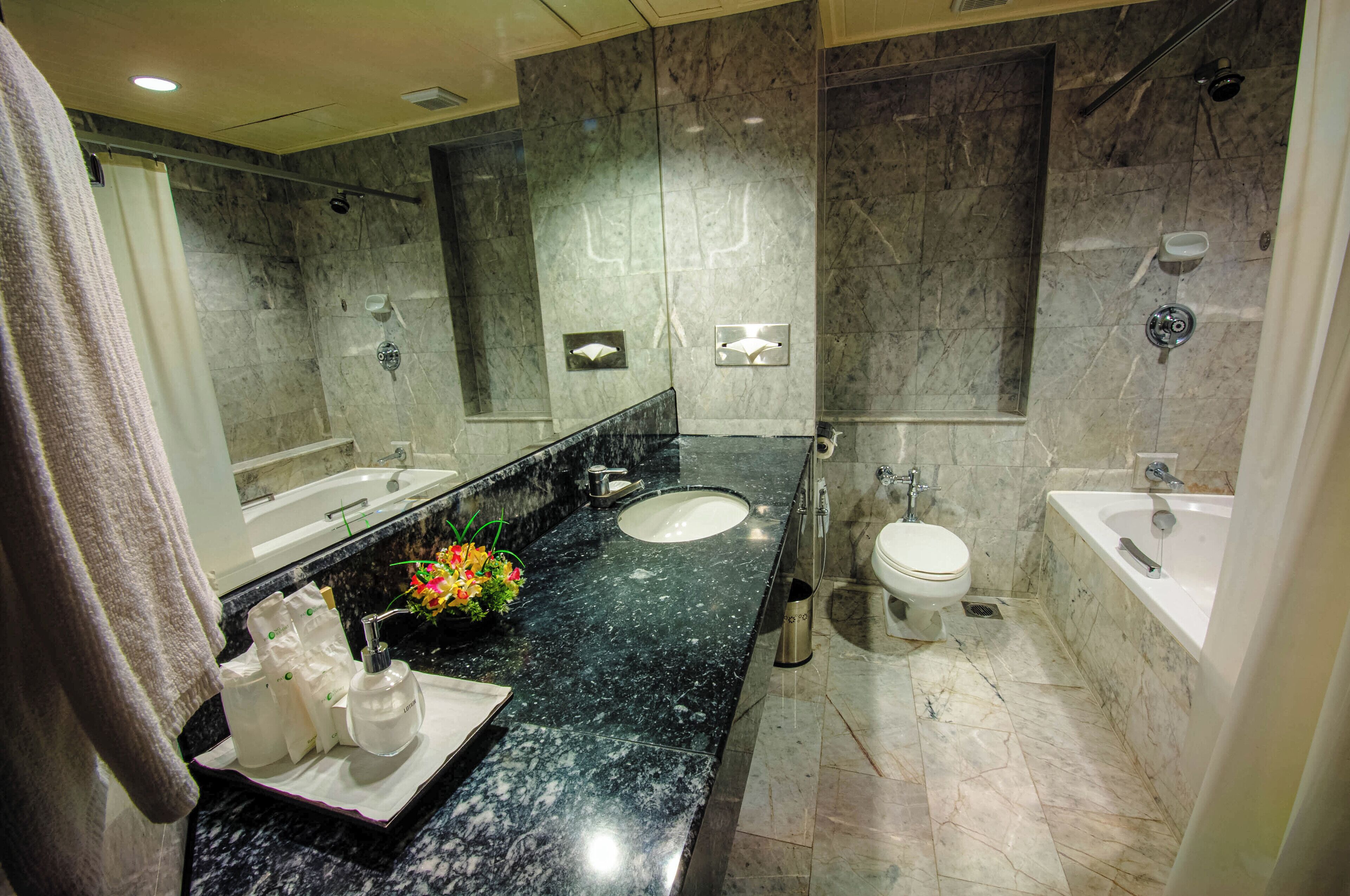 in-room safe, free cots/infant beds, free wifi, bed sheets