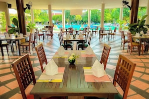 4 restaurants, breakfast, lunch served; Eastern European cuisine