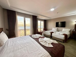 Ropa de cama de alta calidad y minibar 