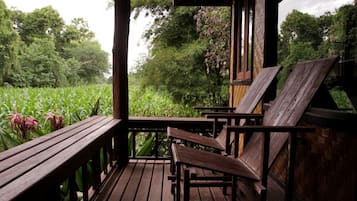 Deluxe Room with Balcony | 摺床/加床 (收費)