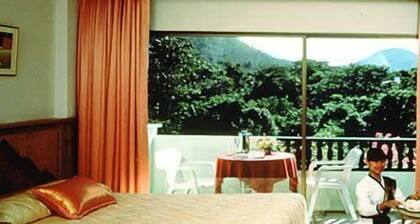 Rooks Holiday Hotel And Resort