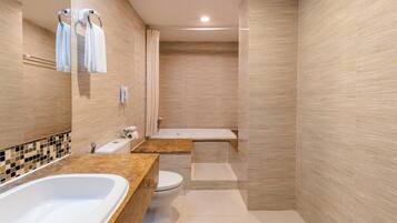 Deluxe Double Room, City View | Bathroom | Separate tub and shower, free toiletries, hair dryer, slippers