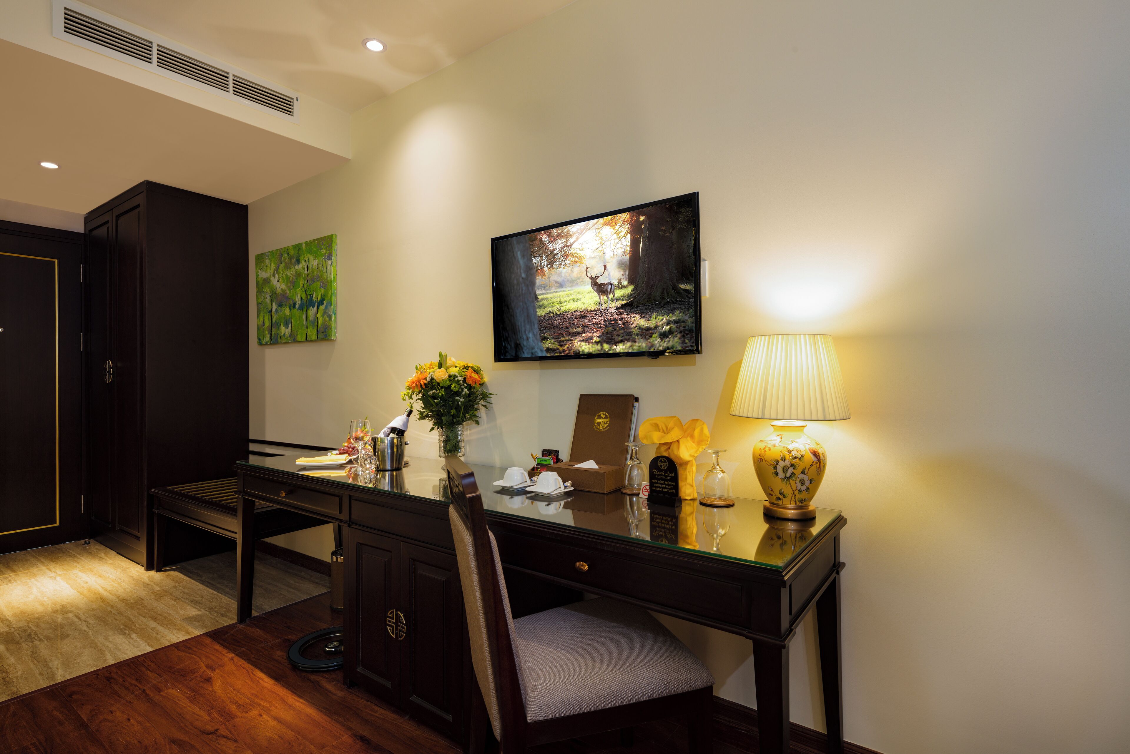 family suite, 2 bedrooms | room amenity