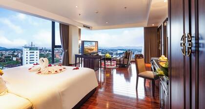 Thanh Lich Royal Boutique Hotel