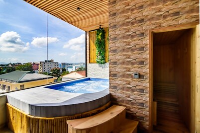 Thanh Lich Royal Boutique Hotel