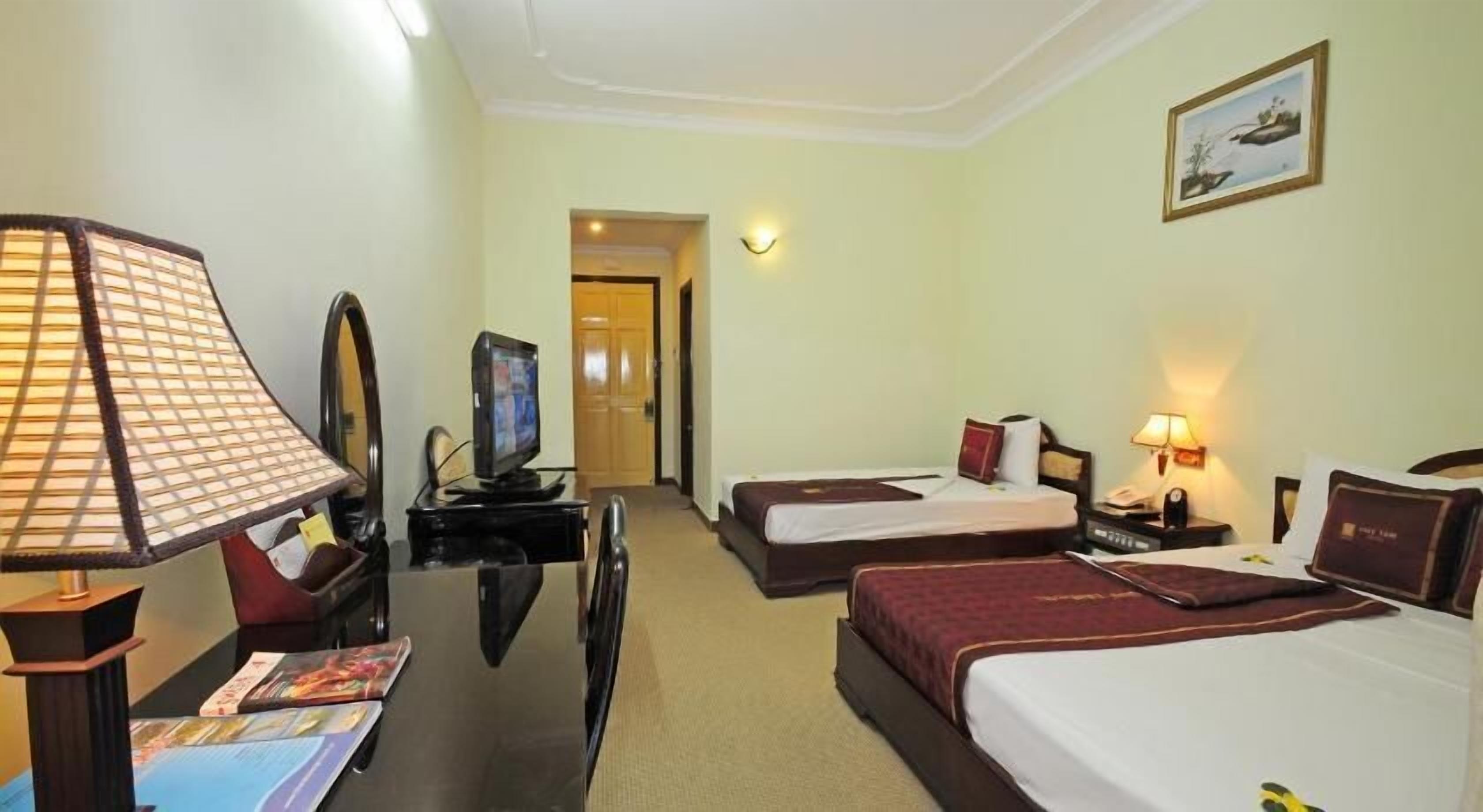 Minibar, in-room safe, desk, blackout drapes