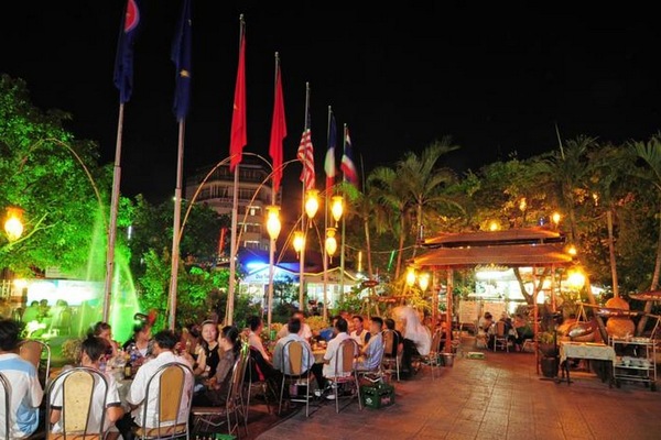 Food court