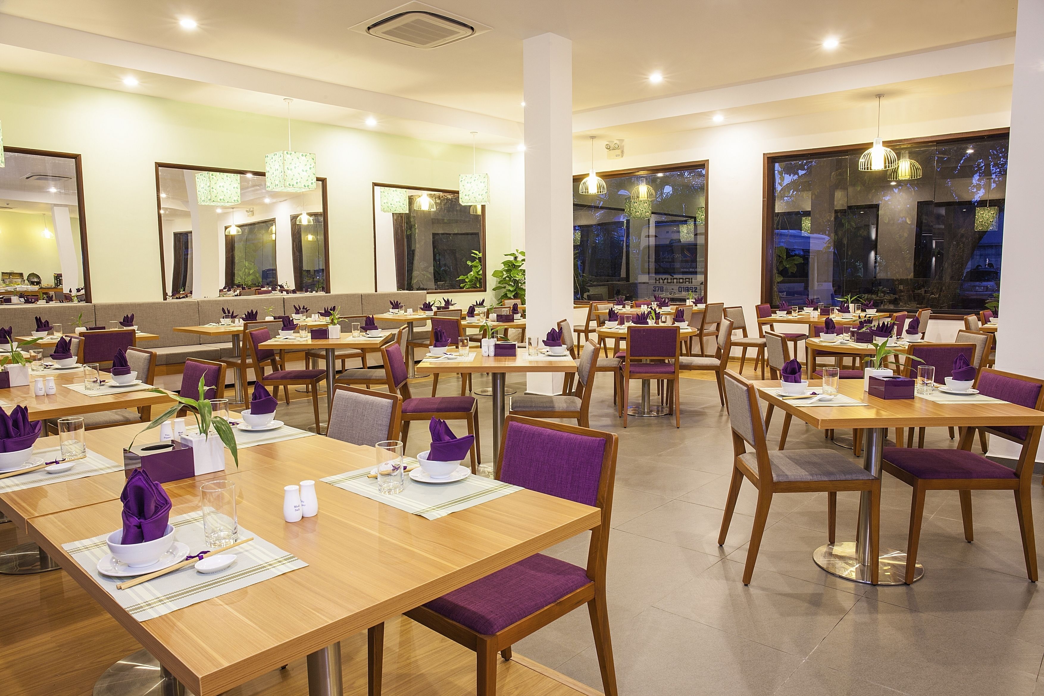 Morgenmadsbuffet hver dag (20 USD pr. person)