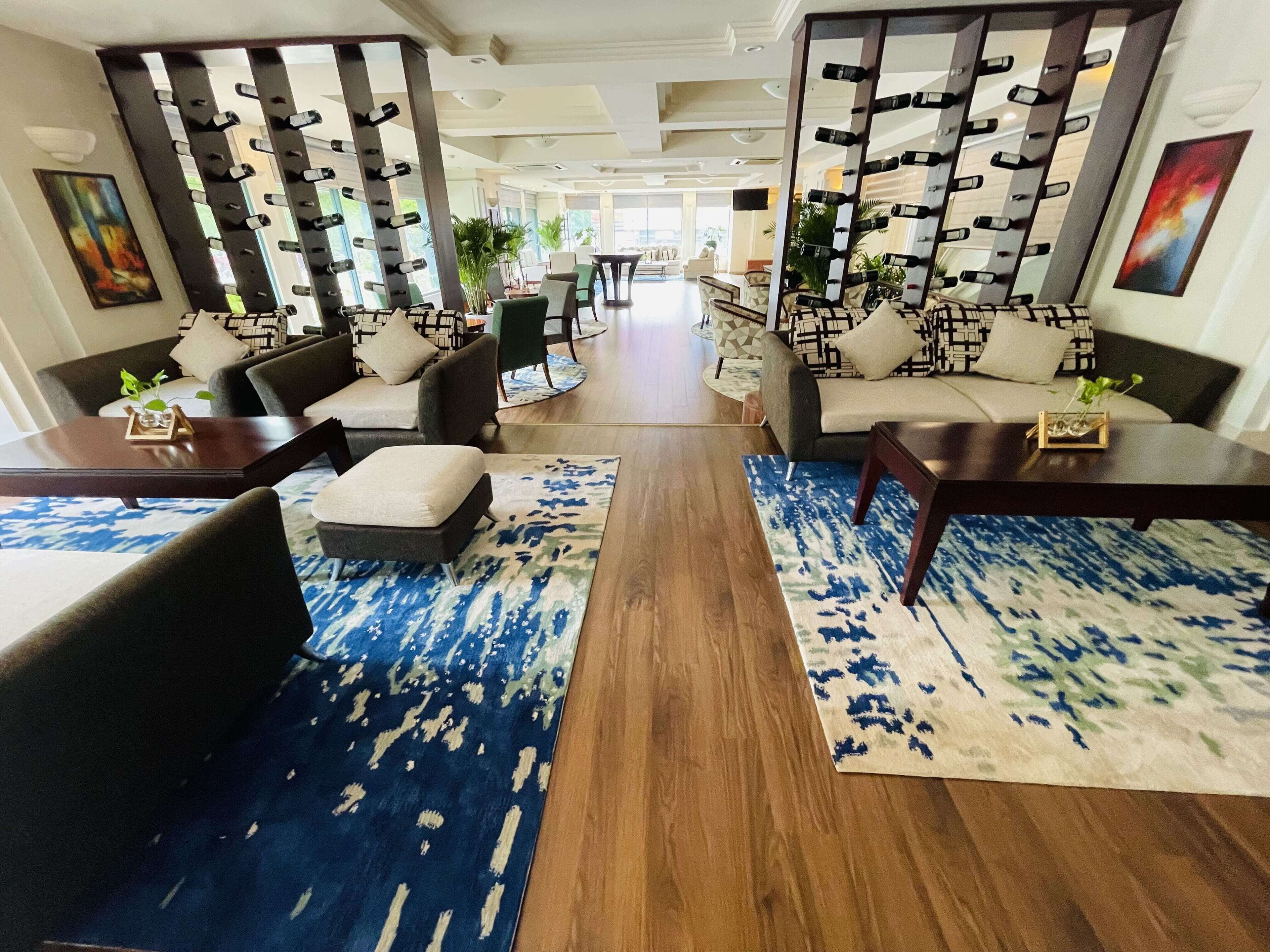 2 ห้องอาหาร, บริการอาหารเช้า