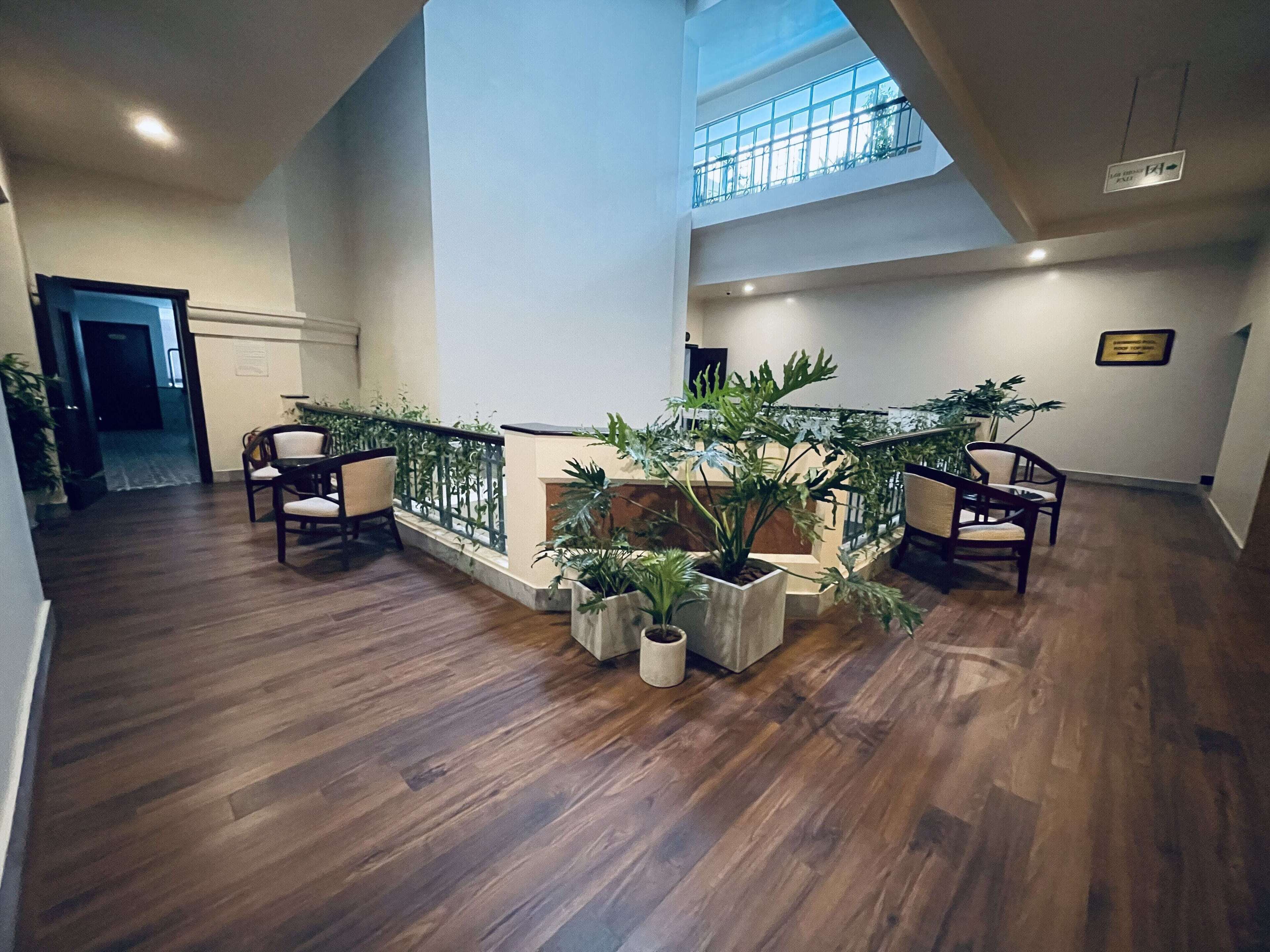 Meja sambut tetamu spa