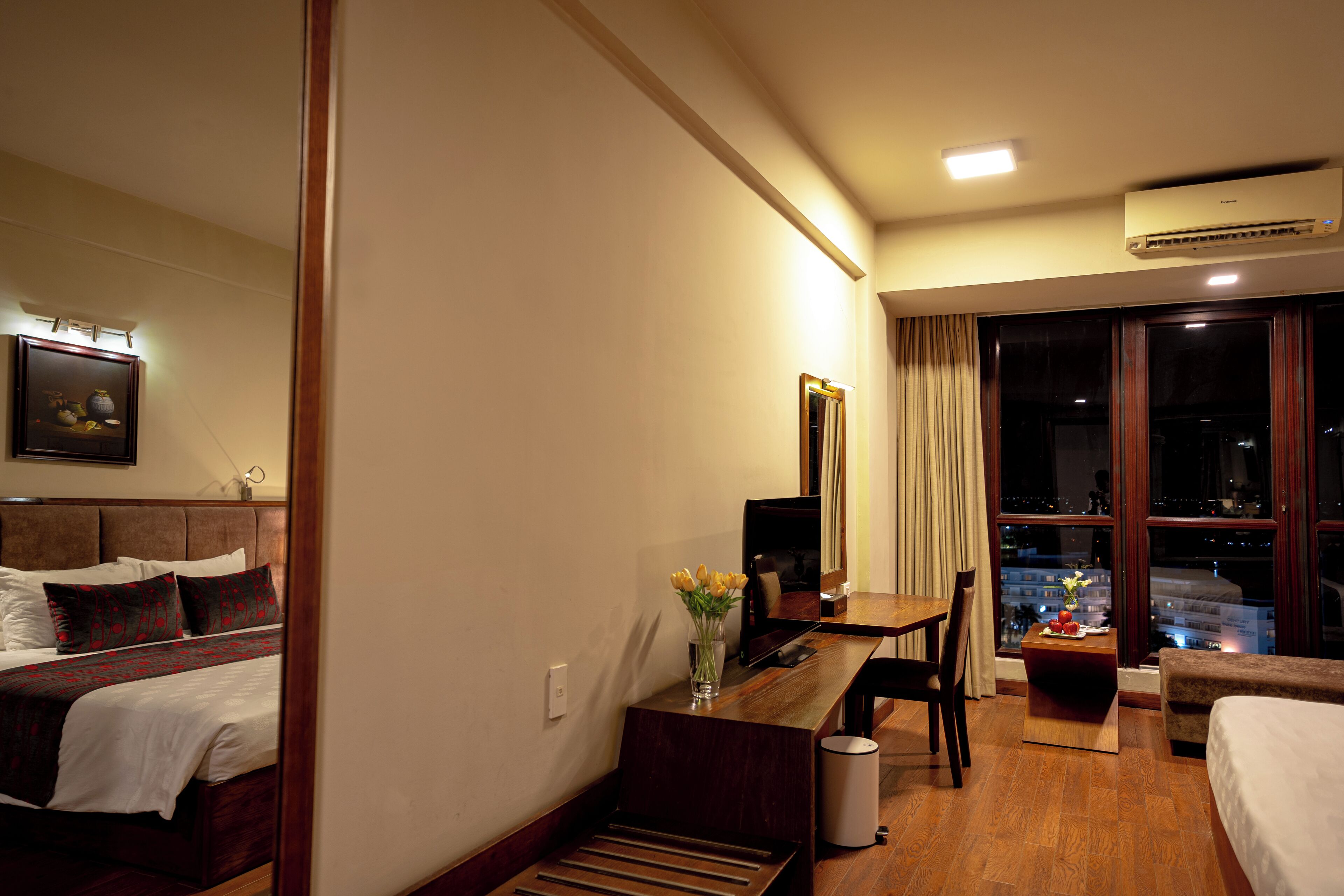 executive deluxe | living area | dvd player