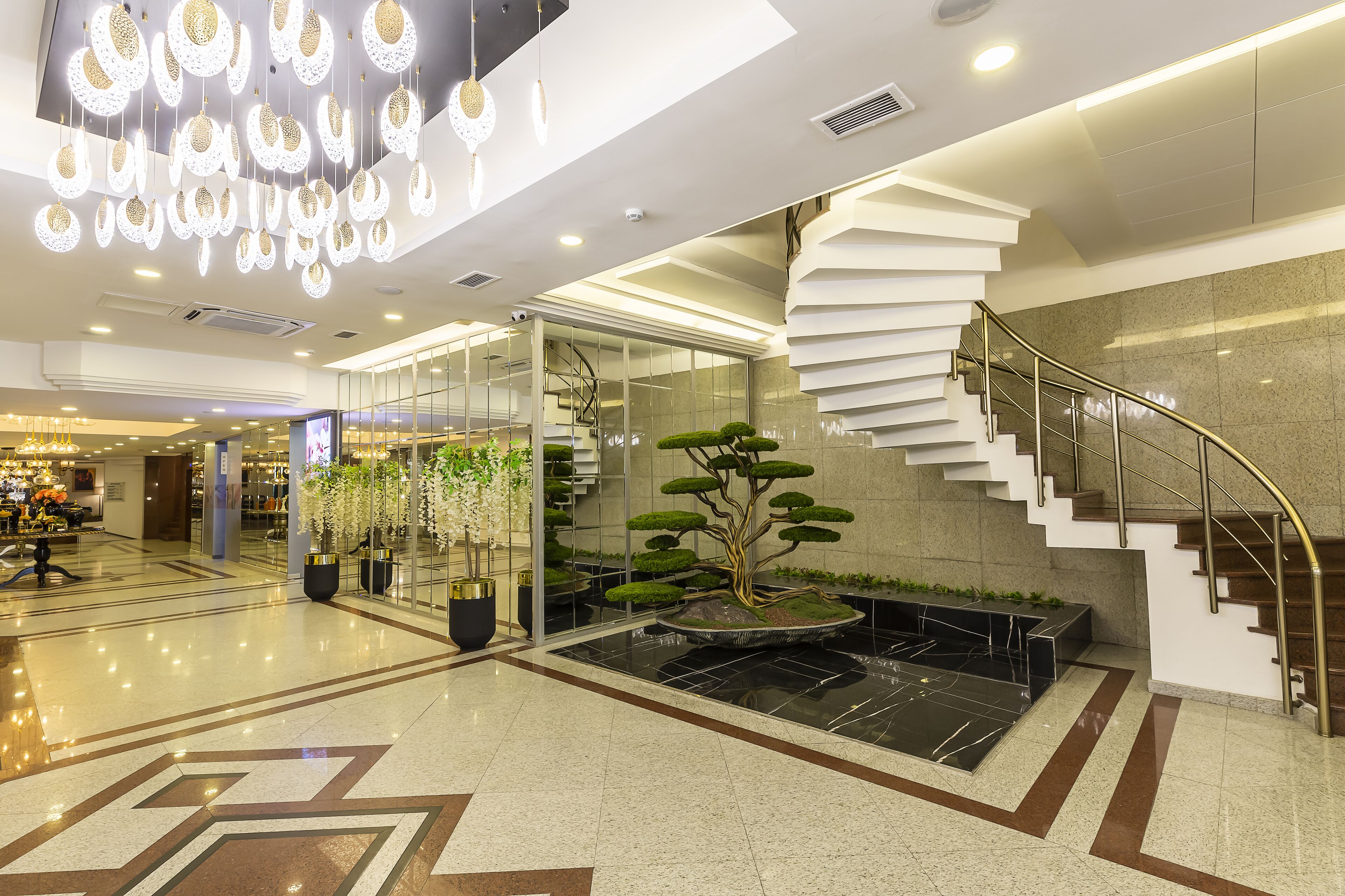 Photo - Marble Hotel