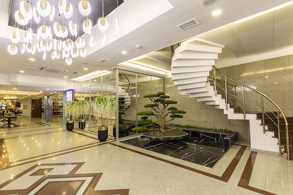 Lobby - Marble Hotel (Istanbul)