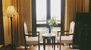Deluxe River View, Double or Twin | Living area | Flat-screen TV - COSIANA HUE HOTEL (Hue)