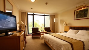 Executive Room | In-room safe, desk, soundproofing, cribs (free) - Galaxy Hotel (Hanoi)