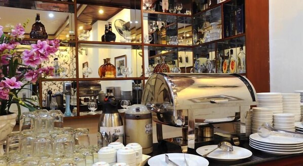 Free breakfast - Ngoc Mai Hotel (Hanoi)