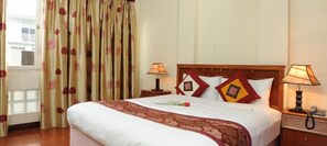 Minibar, in-room safe, desk, soundproofing - Ngoc Mai Hotel (Hanoi)