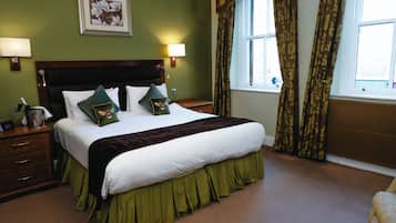 Deluxe Double or Twin Room, 1 Double Bed, Non Smoking | Hypo-allergenic bedding, desk, laptop workspace, free WiFi