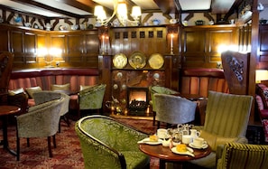 2 bar/lounge, salone nella hall