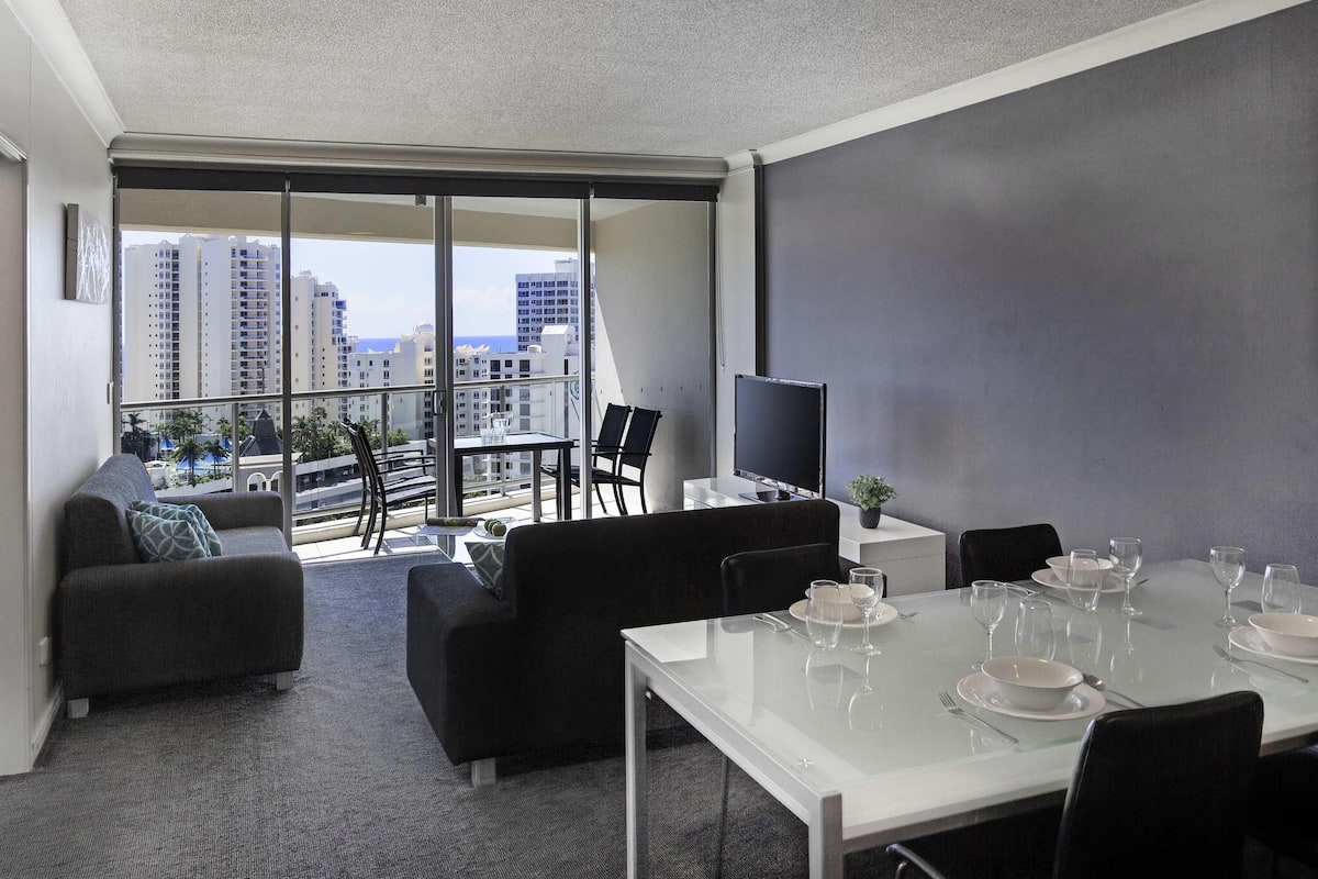 3 bedrooms, in-room safe, desk, iron/ironing board