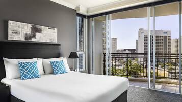In-room safe, desk, iron/ironing board, rollaway beds (surcharge)