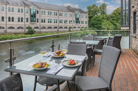 Breakfast, lunch and dinner served