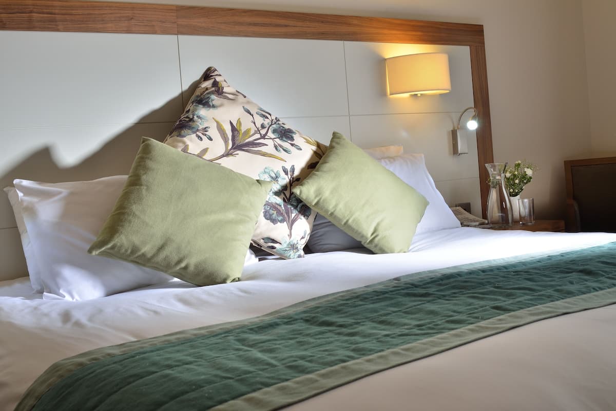 1 Schlafzimmer, Bügeleisen/Bügelbrett, Bettwäsche