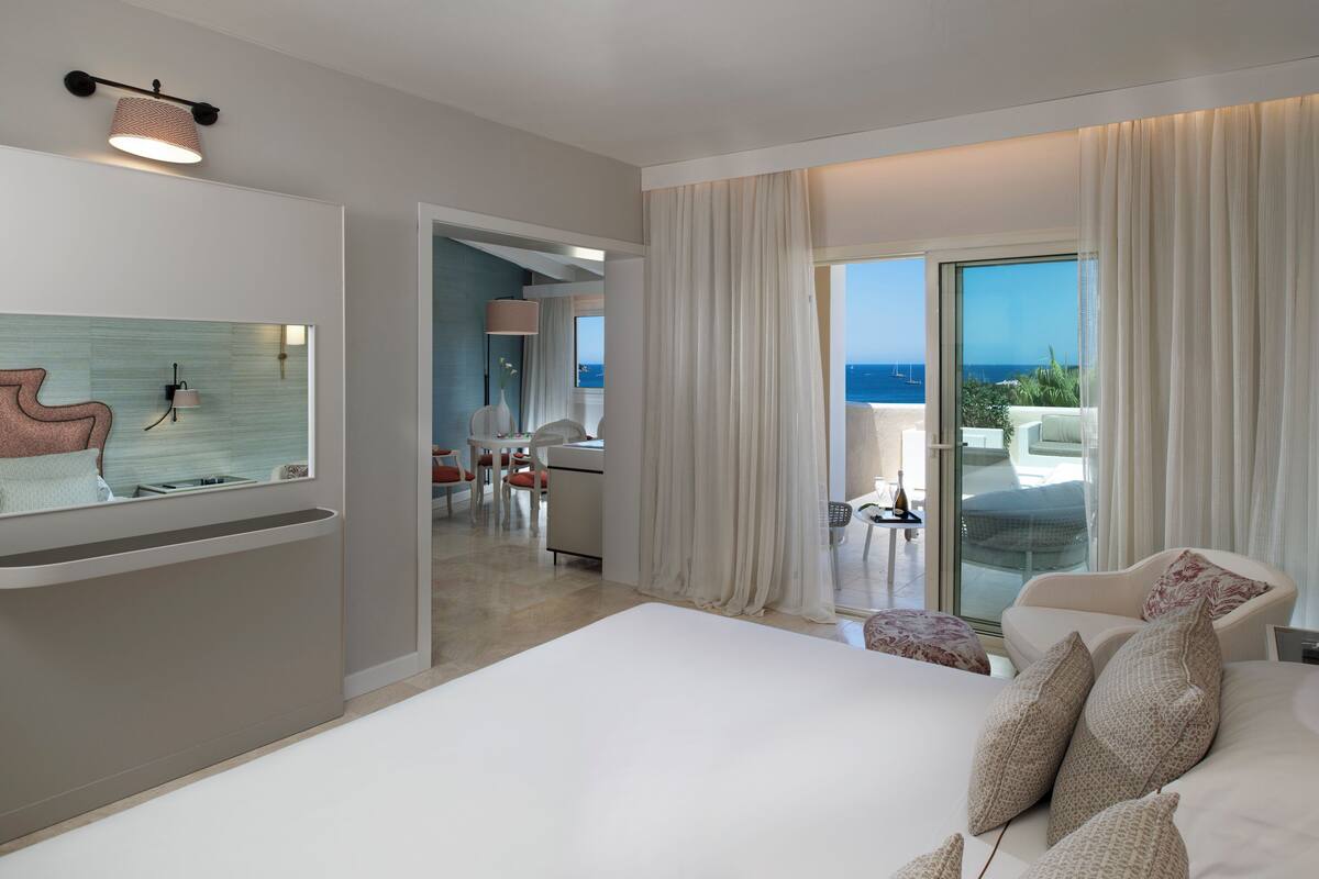 junior suite, terrace, sea view | 1 bedroom, hypo-allergenic bedding, minibar, in-room safe