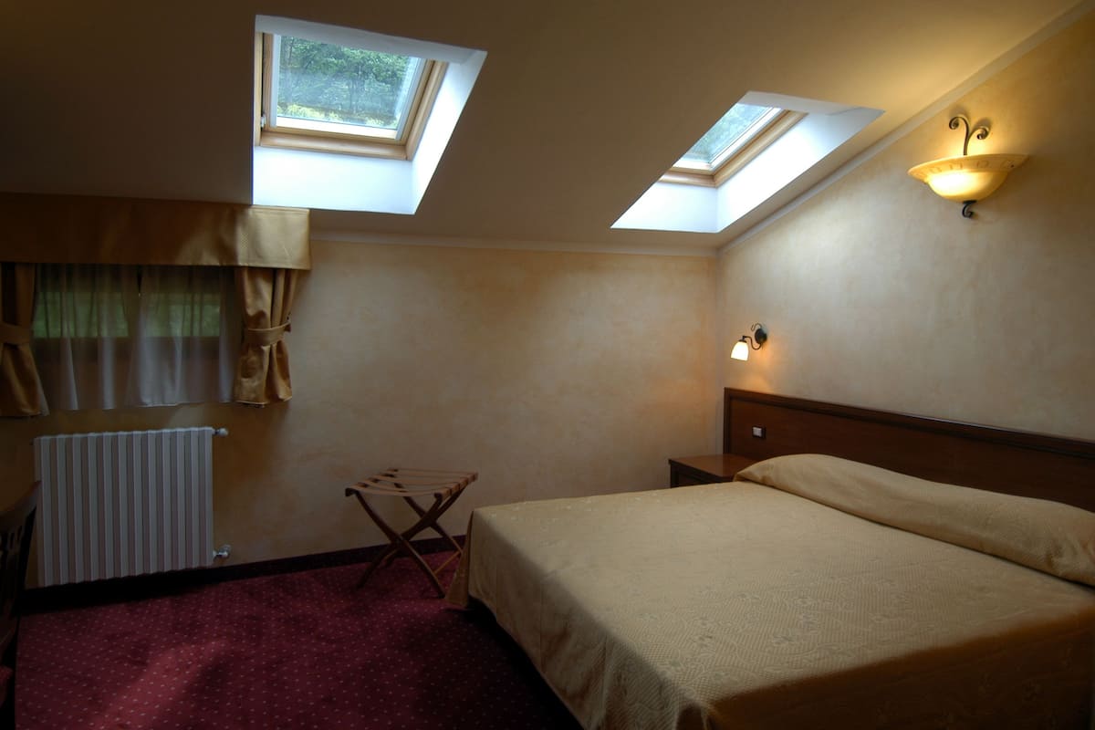 Romantic Room, 1 Bedroom | In-room safe, free WiFi