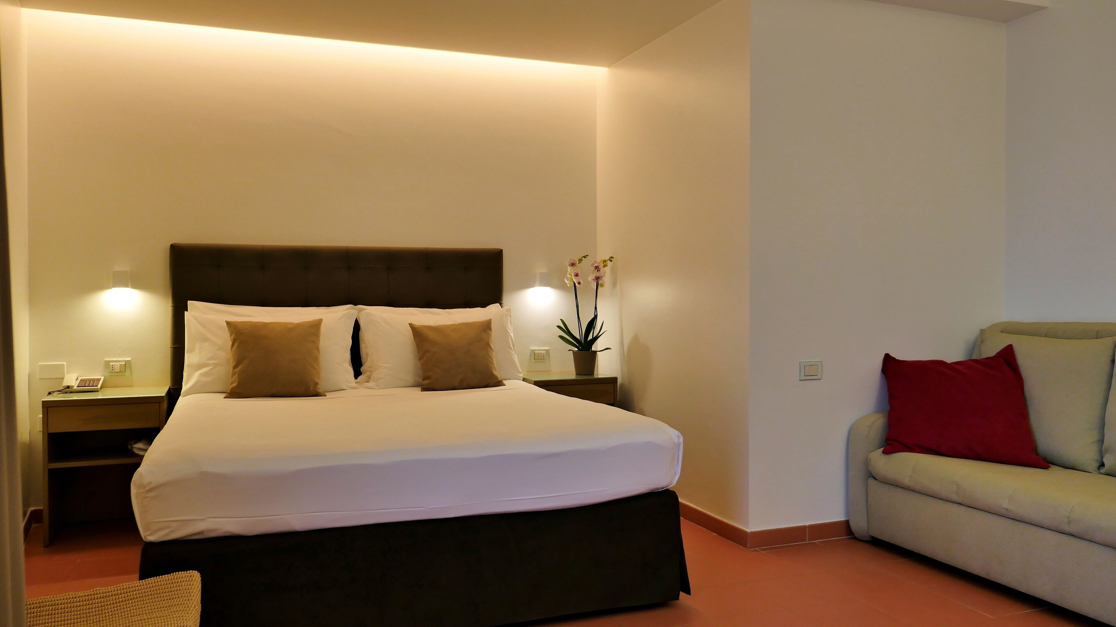 Minibar, in-room safe, desk, blackout drapes