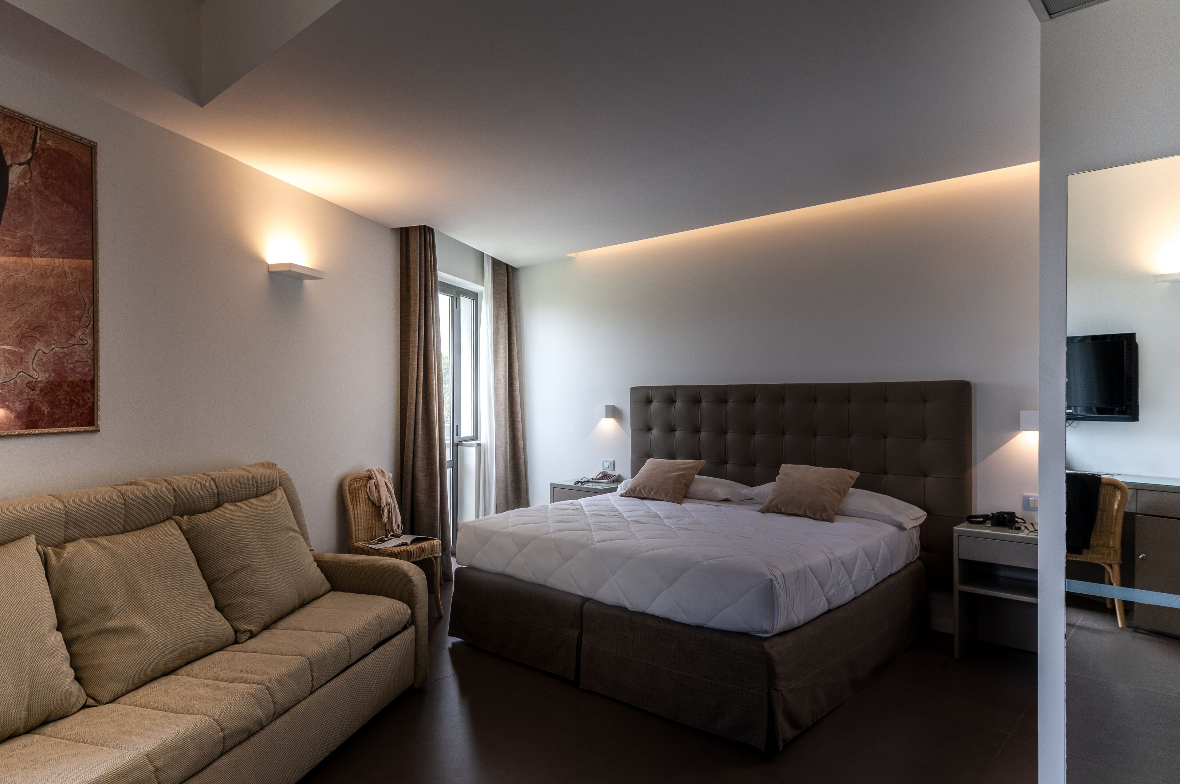 Junior Suite | ミニバー、セーフティボックス (室内)、デスク、遮光カーテン