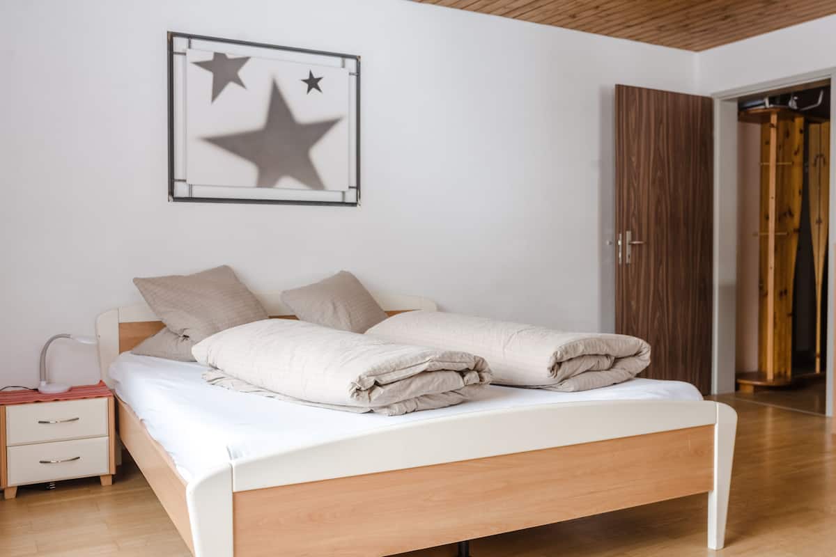 Departamento Confort | Caja de seguridad en la habitación, wifi gratis y ropa de cama
