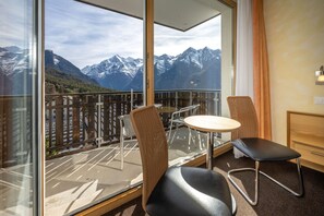 Dobbeltrom – superior, balkong, ved fjell | Utsikt fra rommet