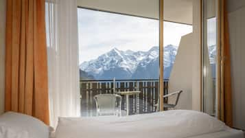 Chambre Triple Supérieure, balcon, côté montagne | Vue sur les montagnes