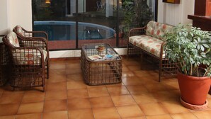 Sala de estar en el lobby