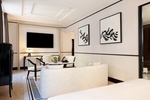 Taiyo Suite | 高級寢具、迷你吧、客房內保險箱、獨特裝潢