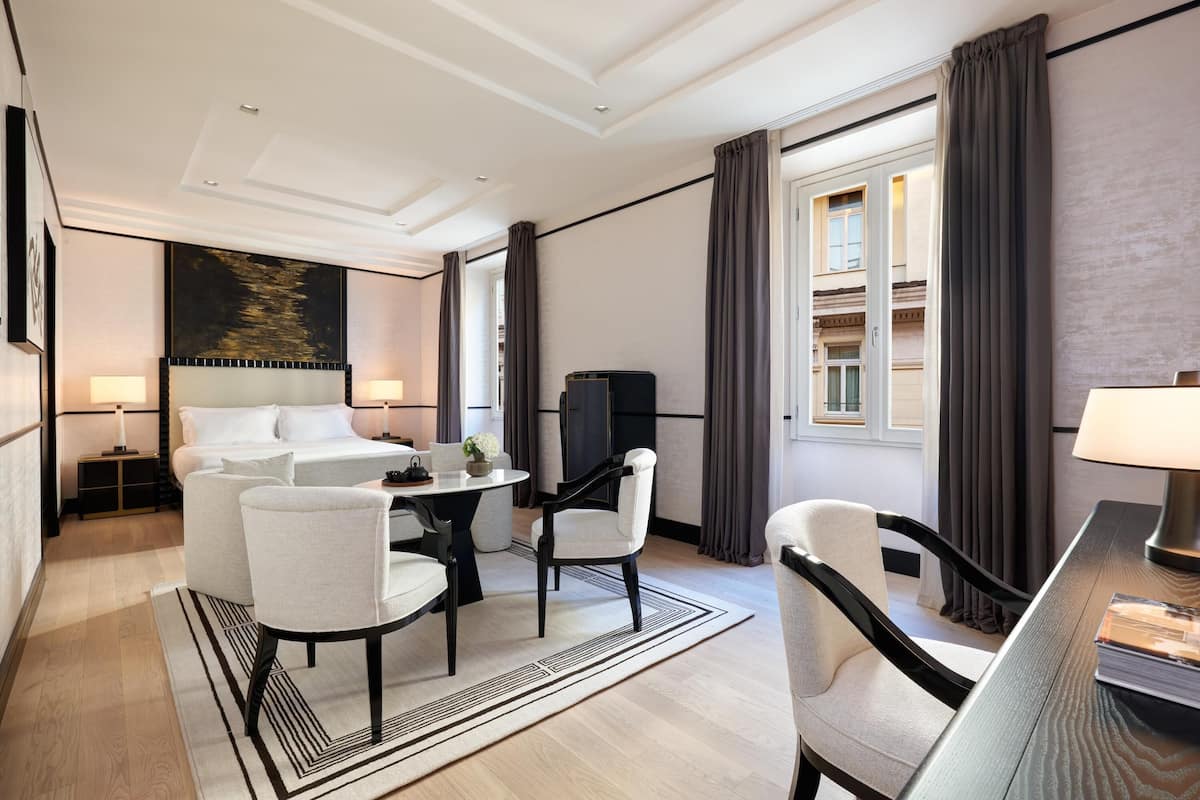 Taiyo Suite | Roupas de cama premium, frigobar, cofres nos quartos