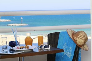 ห้องดับเบิล, วิวทะเล | 1 ห้องนอน, เครื่องนอนระดับพรีเมียม, มินิบาร์, ตู้นิรภัยในห้องพัก