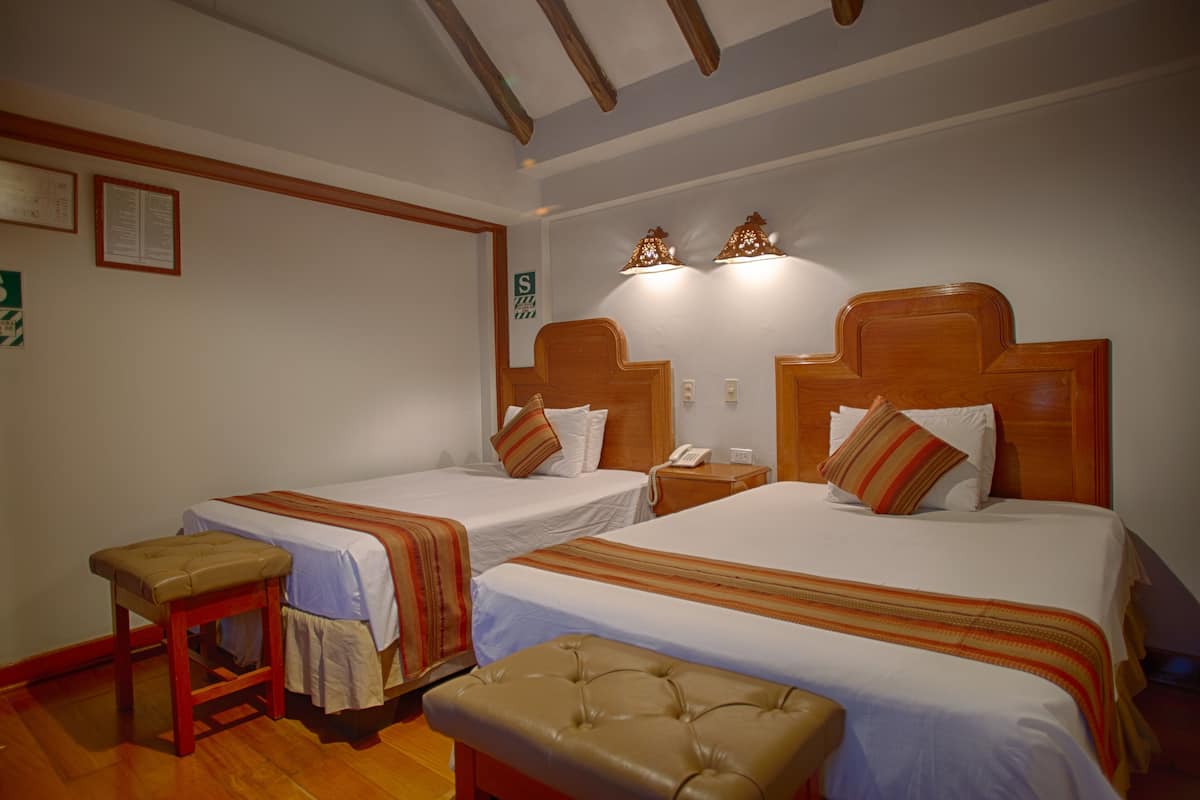 Kamar Double | 1 kamar tidur, minibar, brankas, dan meja kerja