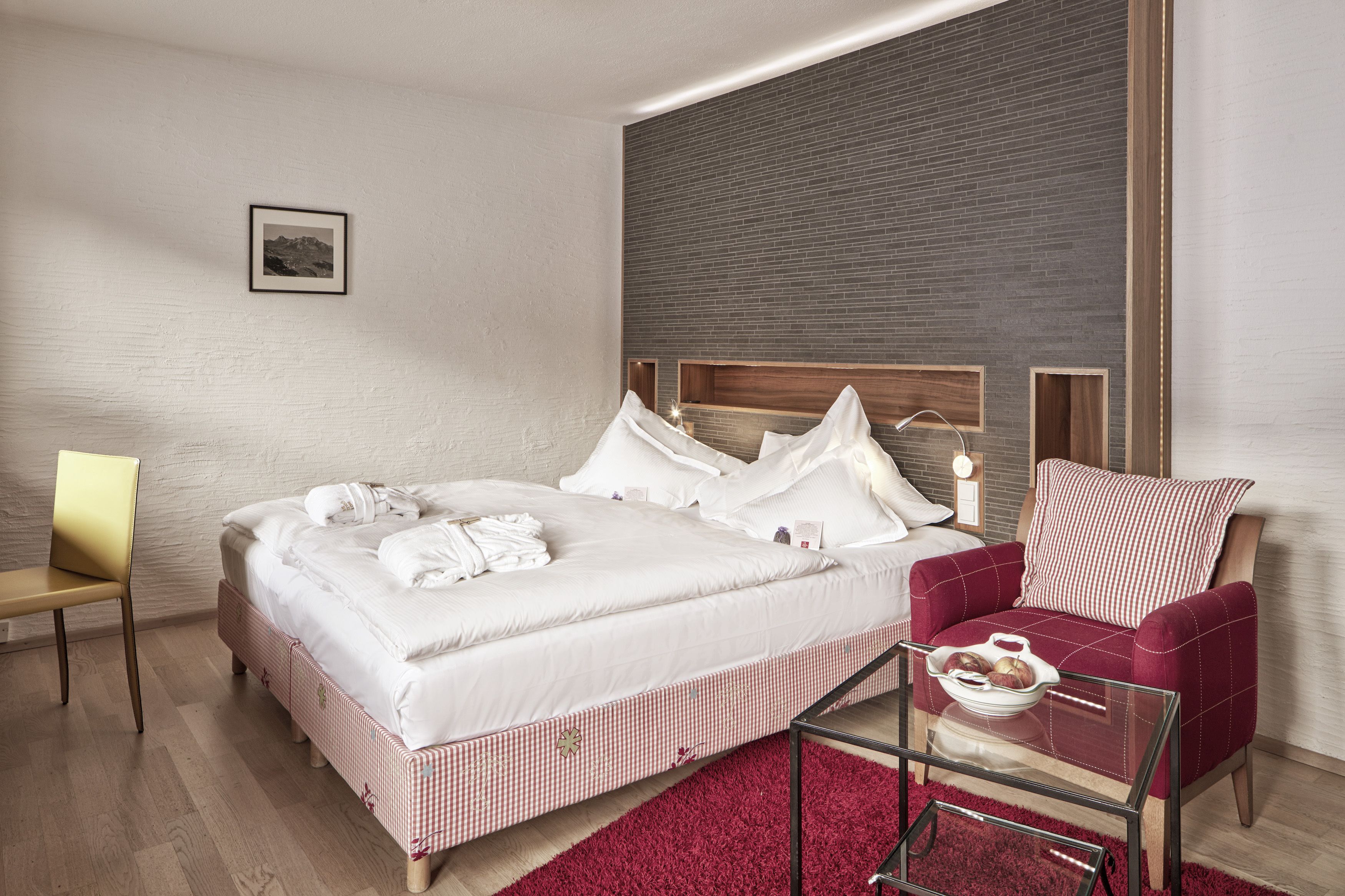 Comfort Studio, Balcony, Mountain View | Hypo-allergenic bedding, down duvets, individually decorated