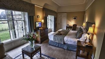 Standard Double Room | Individually decorated, individually furnished, laptop workspace