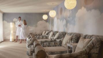 Sauna seca, banheira de hidromassagem, sauna a vapor