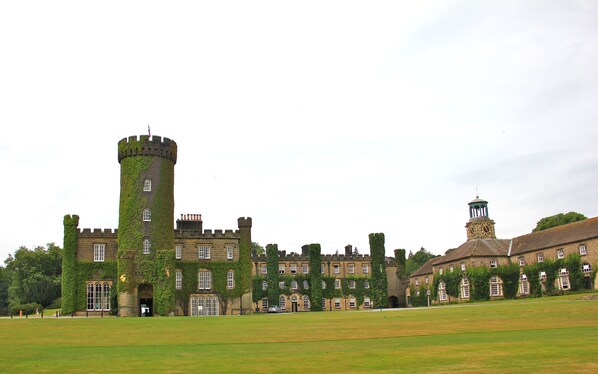 Exterior - Swinton Park Hotel (Ripon)