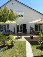 Se sirven desayunos, almuerzos y cenas