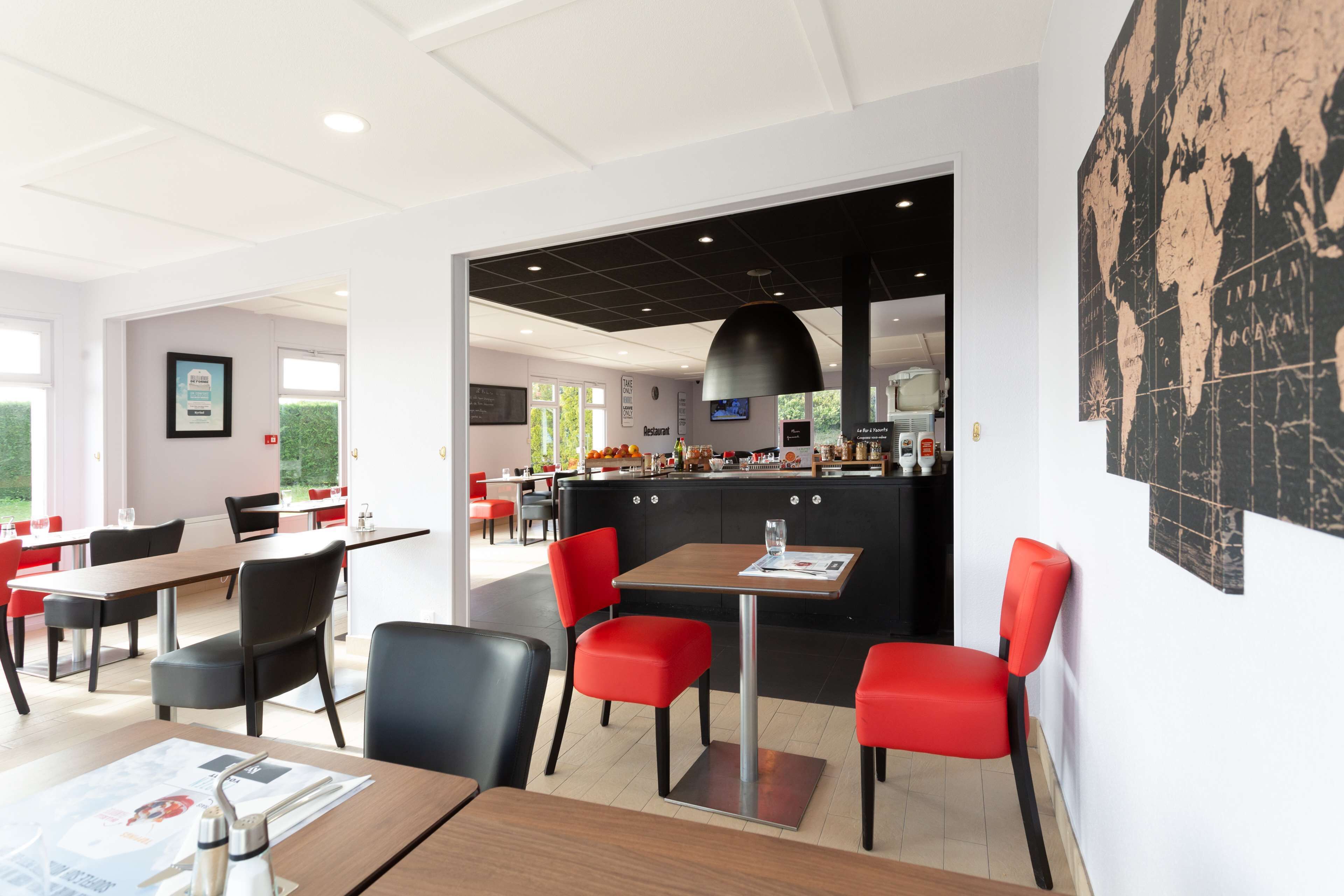 Daily buffet breakfast (EUR 9.90 per person)