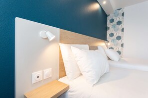 Chambre Standard, 2 lits une place | Literie de qualité supérieure, décoration personnalisée, bureau